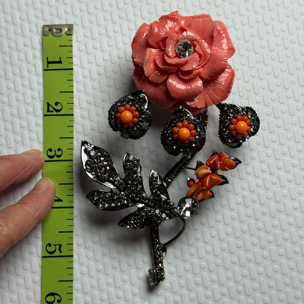 Vrba, L. Brooch, stunning, beautiful….